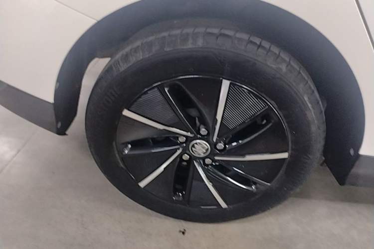 Used Buick Velite 6 2023 430km Comfort Edition Right Rear Wheel Hub
