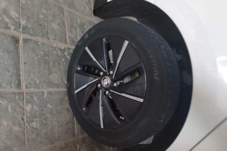 Used Buick Velite 6 2023 430km Enjoyment Version Right Rear Wheel Hub