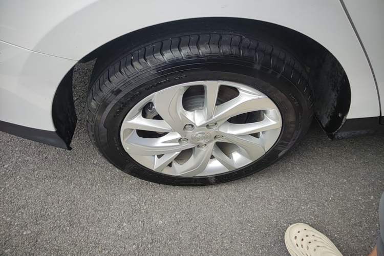 Used Buick Velite 6 2023 430km Range Commuter Version Right Rear Wheel Hub