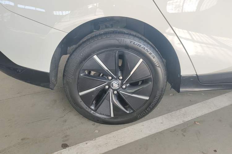 Used Buick Velite 6 2023 430km Enjoyment Version Right Rear Wheel Hub