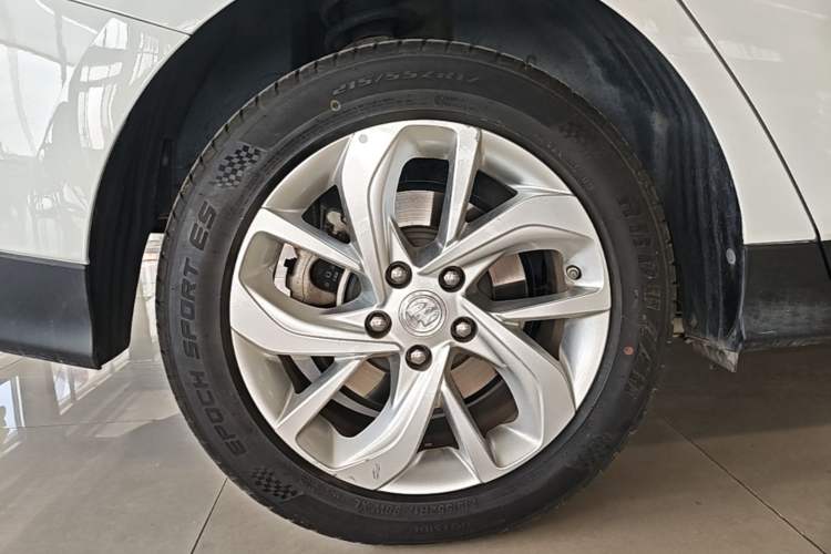 Used Buick Velite 6 2023 430km Range Commuter Version Right Rear Wheel Hub