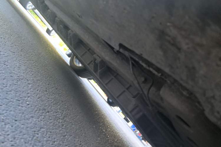 Used Buick Velite 6 2023 430km Range Commuter Version Right Side Sill