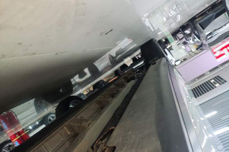 Used Buick Velite 6 2023 430km Range Commuter Version Right Side Sill