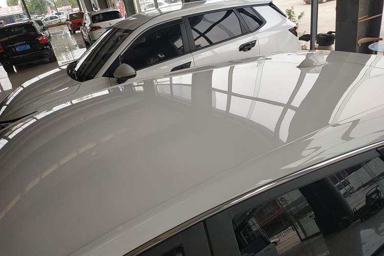 Used Buick Velite 6 2023 Revised Version 430 km Range – Commuter Edition Roof