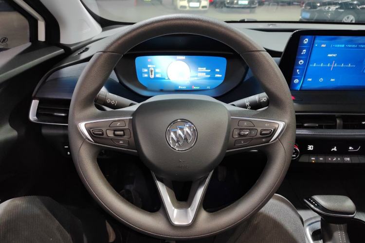 Used Buick Velite 6 2023 Revised Version 430 km Range – Commuter Edition Steering Wheel