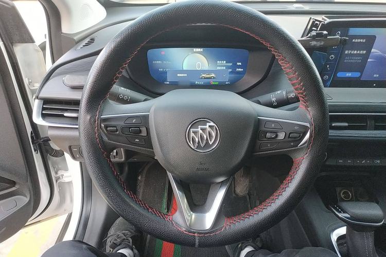 Used Buick Velite 6 2023 Revised Version 430 km Range – Commuter Edition Steering Wheel