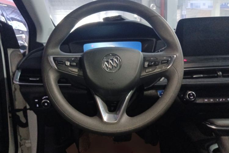 Used Buick Velite 6 2023 Revised Version 430 km Range – Commuter Edition Steering Wheel