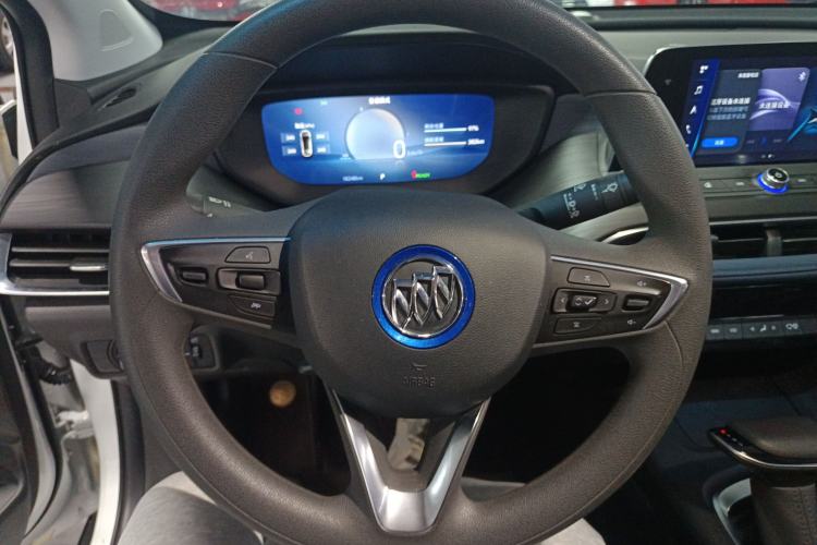 Used Buick Velite 6 2023 Revised Version 430 km Range – Commuter Edition Steering Wheel