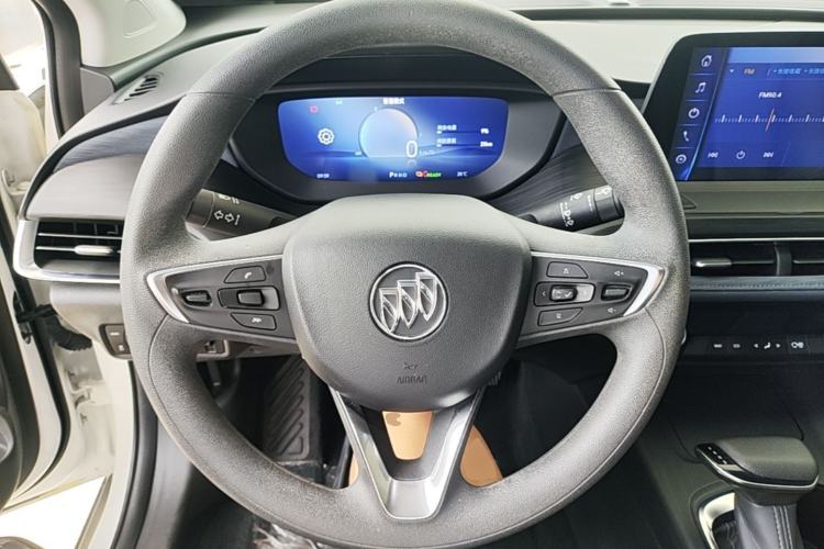 Used Buick Velite 6 2023 Revised Version 430 km Range – Commuter Edition Steering Wheel