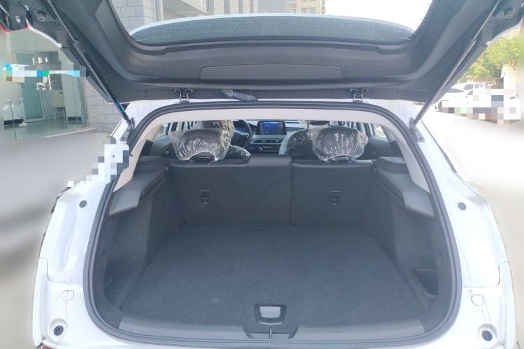Used Buick Velite 6 2023 Revised Version 430 km Range – Commuter Edition Trunk