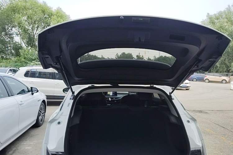 Used Buick Velite 6 2023 430km Comfort Edition Trunk