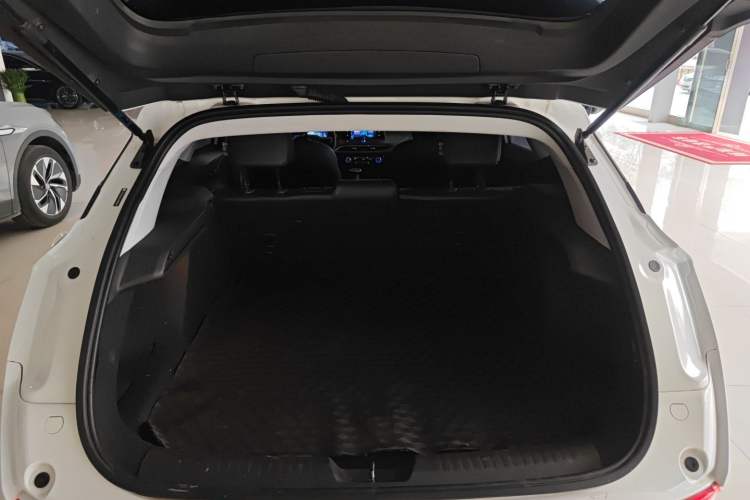 Used Buick Velite 6 2023 430km Range Commuter Version Trunk
