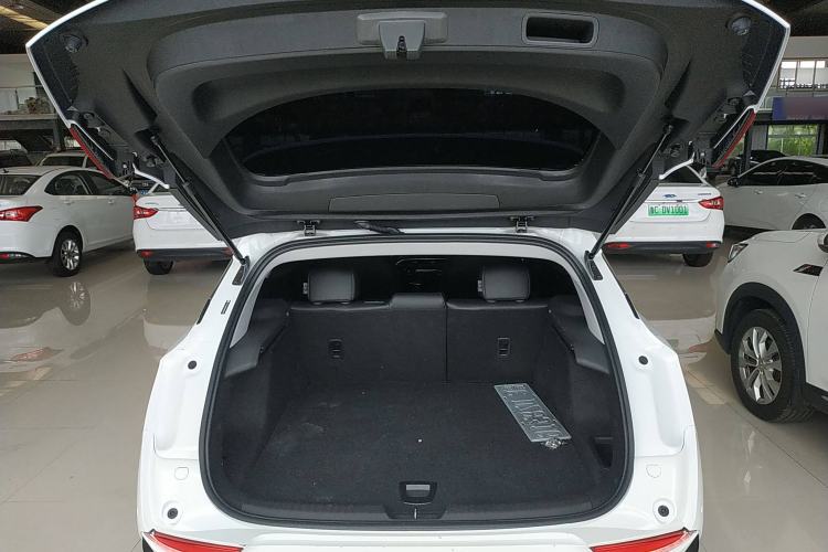 Used Buick Velite 6 2023 Revised Version 430 km Range – Commuter Edition Trunk