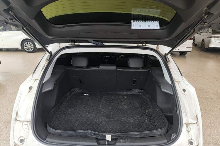 Used Buick Velite 6 2023 430km Range Commuter Version Trunk