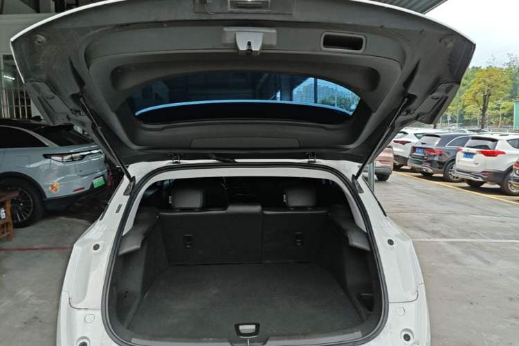 Used Buick Velite 6 2023 430km Range Commuter Version Trunk