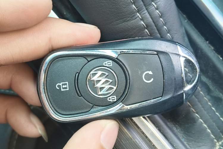 Used Buick Velite 6 2023 430km Range Commuter Version Vehicle Key