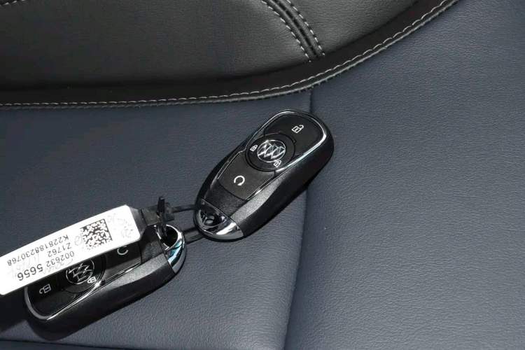 Used Buick Velite 6 2023 430km Range Commuter Version Vehicle Key