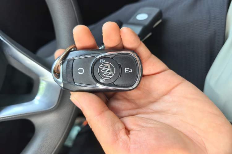 Used Buick Velite 6 2023 430km Range Commuter Version Vehicle Key