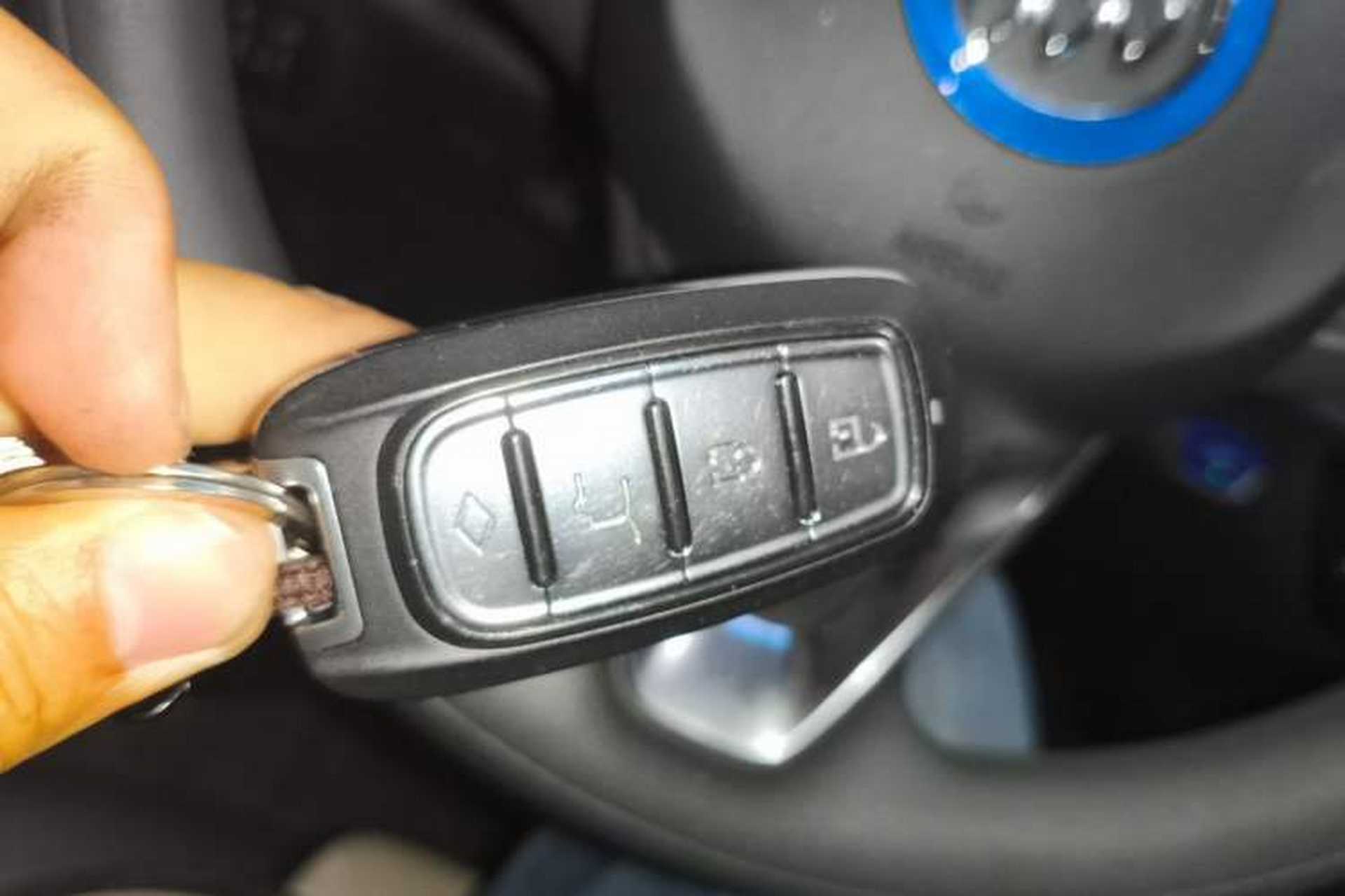 Used Buick Velite 6 2023 430km Range Commuter Version Vehicle Key