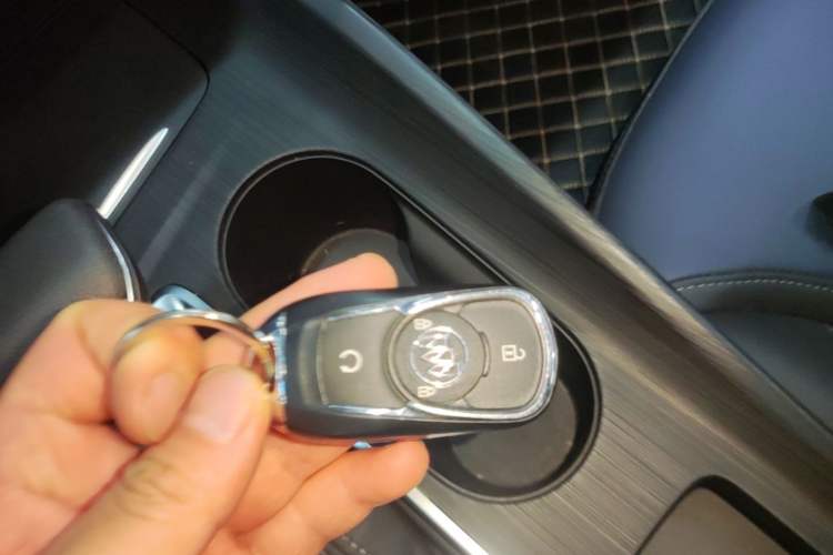 Used Buick Velite 6 2023 Revised Version 430 km Range – Commuter Edition Vehicle Key