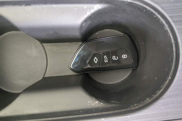 Used Buick Velite 6 2023 430km Range Commuter Version Vehicle Key