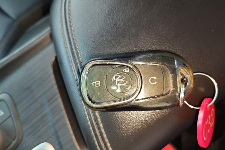 Used Buick Velite 6 2023 430km Range Commuter Version Vehicle Key