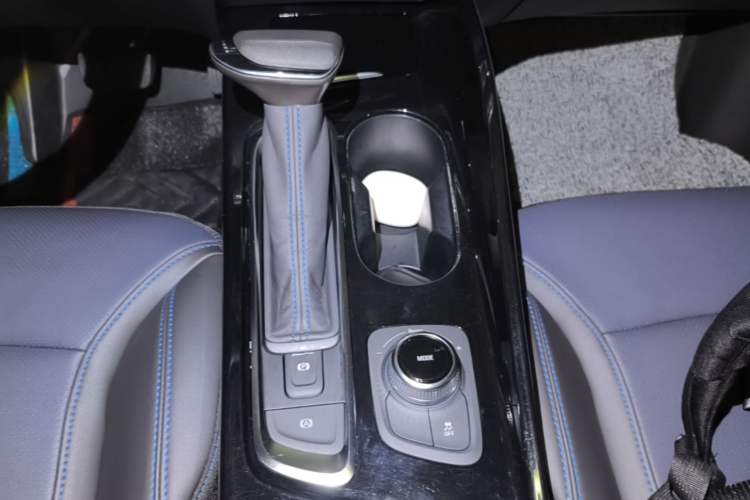 Used Buick Velite 6 2024 430km Comfort Edition Gear Lever