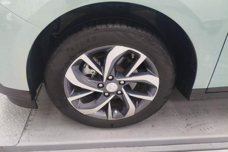 Used Buick Velite 6 2024 450km Enjoyment Plus Version Left Front Wheel Hub