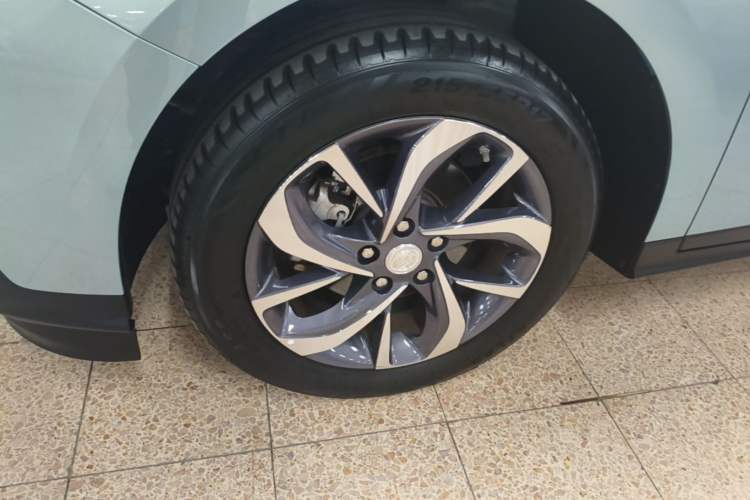 Used Buick Velite 6 2024 450km Enjoyment Plus Version Left Front Wheel Hub