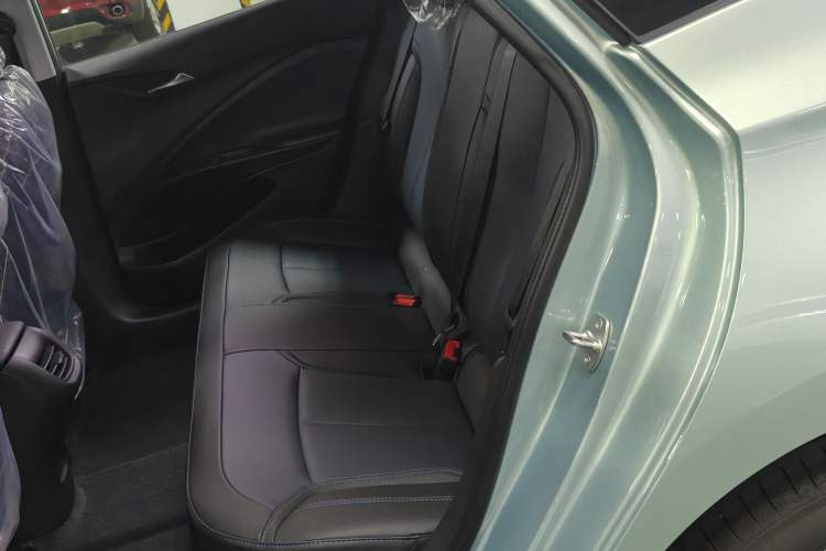 Used Buick Velite 6 2024 450km Enjoyment Plus Version Left Rear Seat