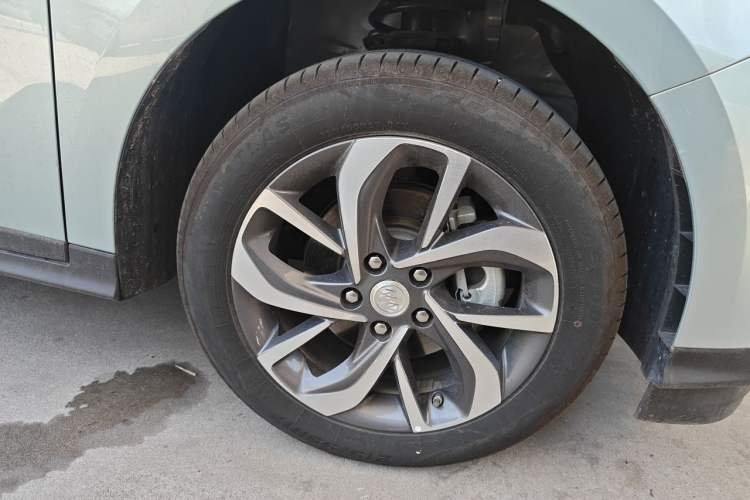 Used Buick Velite 6 2024 430km Comfort Edition Right Front Wheel Hub