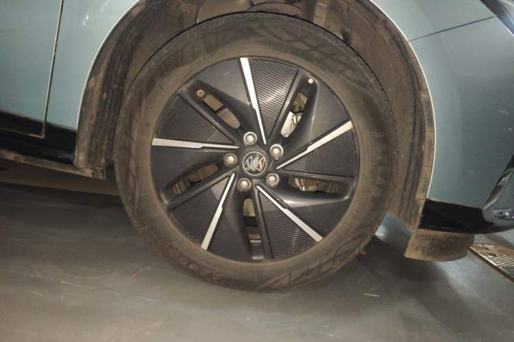 Used Buick Velite 6 2024 430km Comfort Edition Right Front Wheel Hub