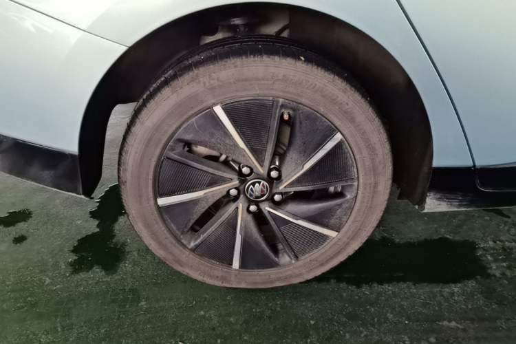Used Buick Velite 6 2024 430km Comfort Edition Right Rear Wheel Hub