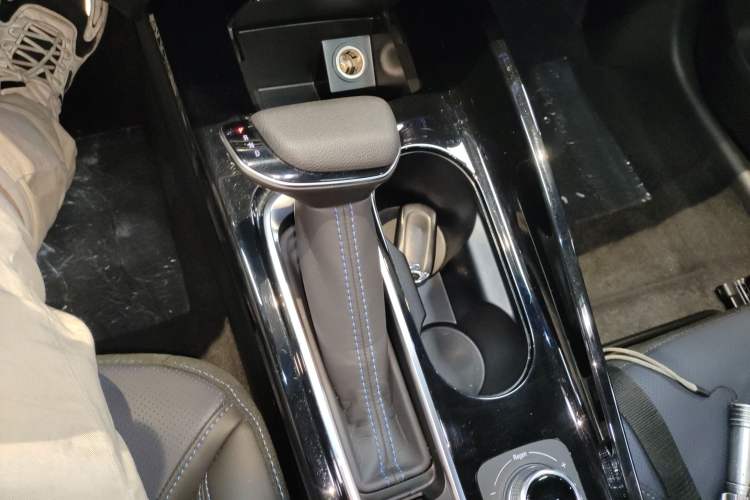 Used Buick Velite 6 2024 430km Enjoyment Version Gear Lever