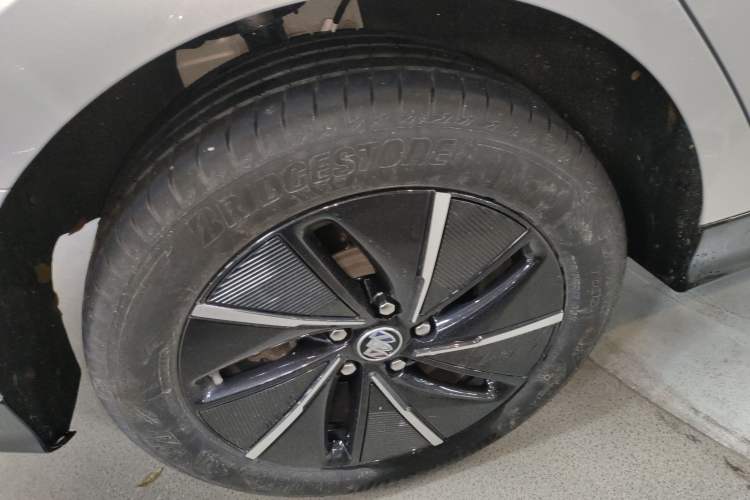 Used Buick Velite 6 2024 430km Enjoyment Version Right Rear Wheel Hub