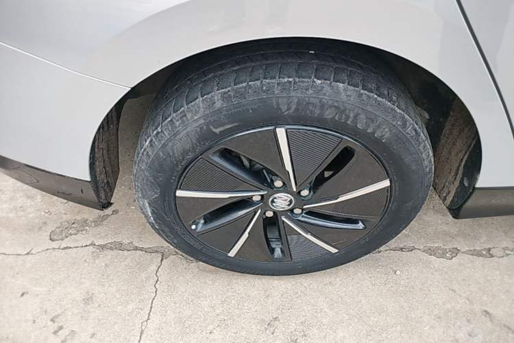 Used Buick Velite 6 2024 430km Enjoyment Version Right Rear Wheel Hub