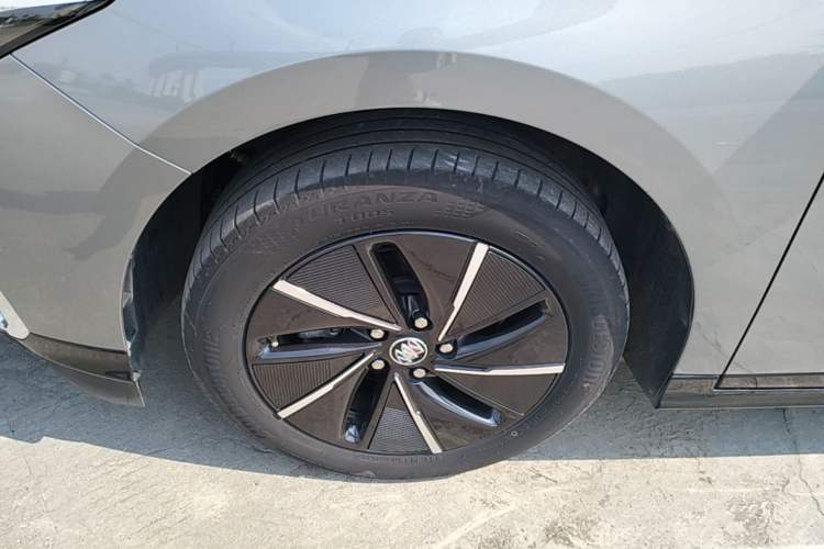 Used Buick Velite 6 2024 430km Enjoyment Version Left Front Wheel Hub