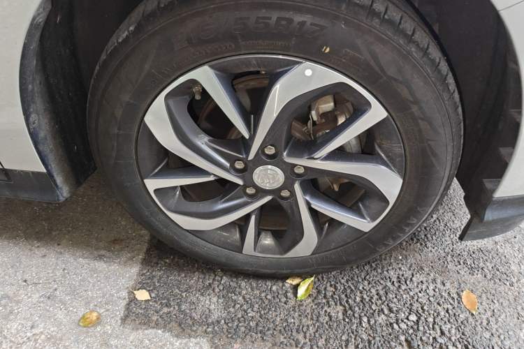 Used Buick Velite 6 2024 450km Enjoyment Plus Version Right Front Wheel Hub