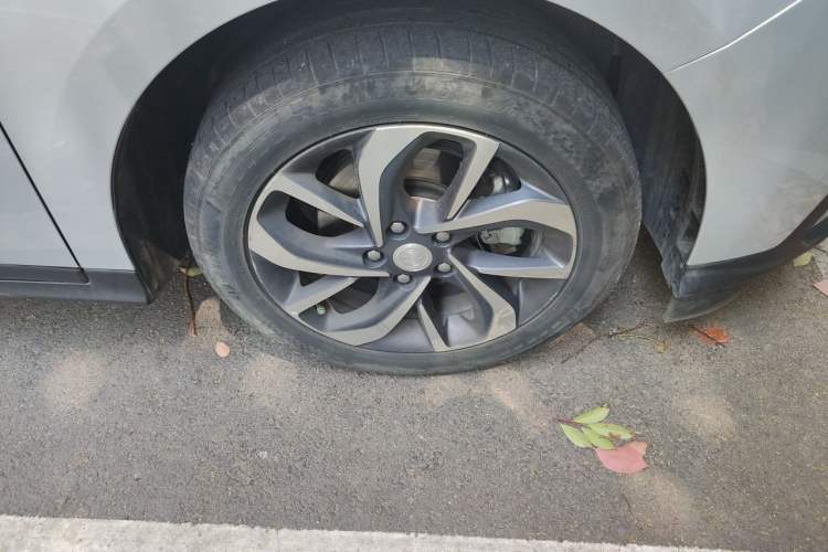 Used Buick Velite 6 2024 450km Enjoyment Plus Version Right Front Wheel Hub
