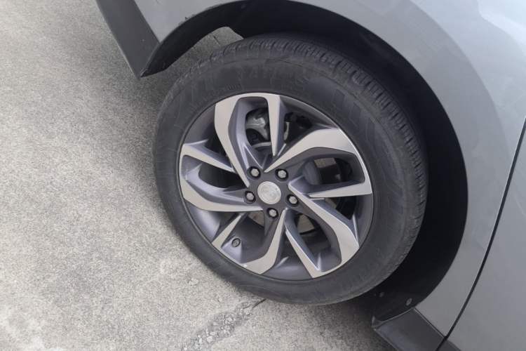 Used Buick Velite 6 2024 450km Enjoyment Plus Version Right Rear Wheel Hub
