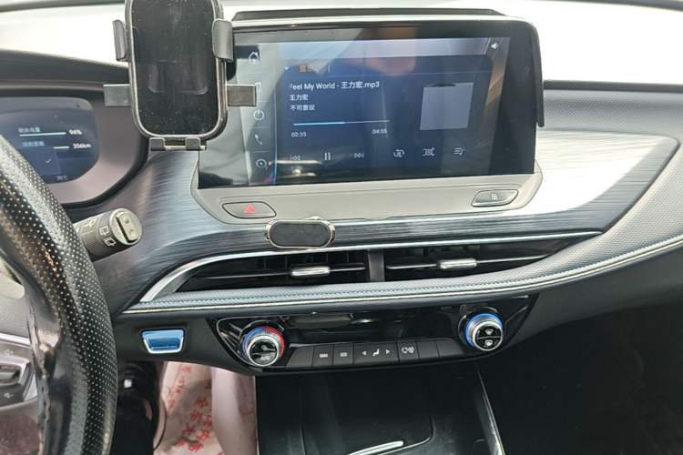 Used Buick Velite 6 2024 430km Enjoyment Version Audio And AC Panel