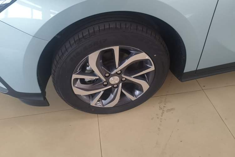 Used Buick Velite 6 2024 450km Enjoyment Plus Version Left Front Wheel Hub