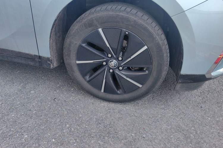 Used Buick Velite 6 2024 430km Enjoyment Version Right Front Wheel Hub