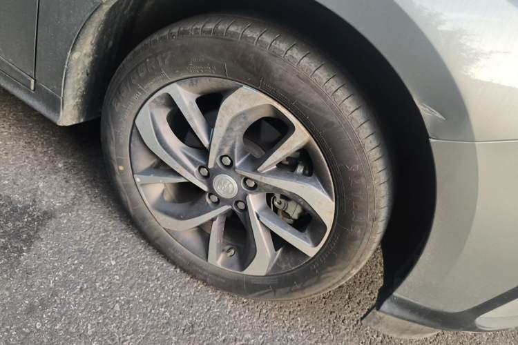 Used Buick Velite 6 2024 450km Comfort Edition PLUS Right Front Wheel Hub