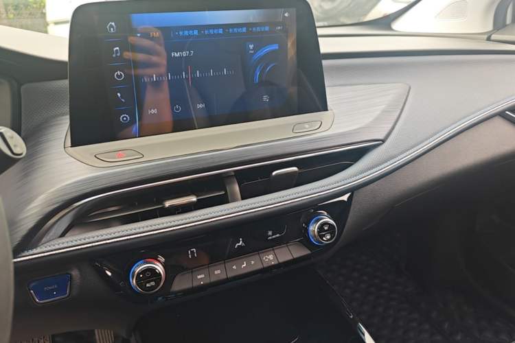 Used Buick Velite 6 2024 430km Enjoyment Version Audio And AC Panel
