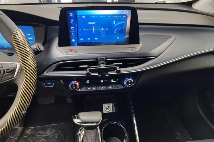 Used Buick Velite 6 2024 430km Enjoyment Version Audio And AC Panel