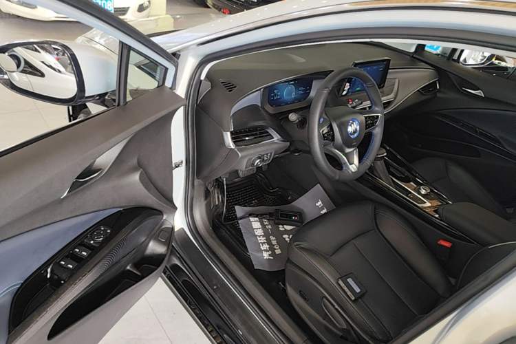 Used Buick Velite 6 2024 430km Comfort Edition Driver Seat