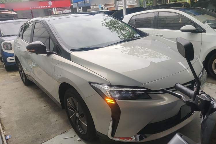 Used Buick Velite 6 2024 430km Comfort Edition Front Right 45 Deg
