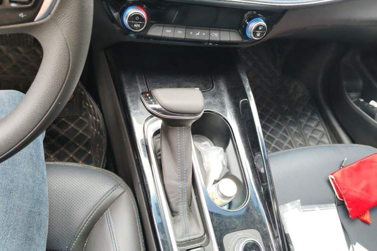 Used Buick Velite 6 2024 430km Enjoyment Version Gear Lever