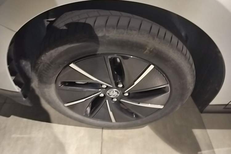 Used Buick Velite 6 2024 430km Enjoyment Version Left Front Wheel Hub